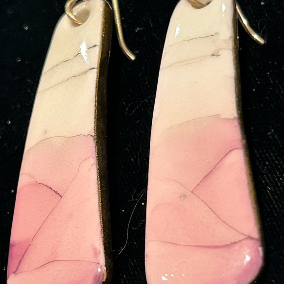 Pink Triple Tone- Hand made Ceramic Dangle 22k gold / platinum Earring🌸 - Picture 13 of 16